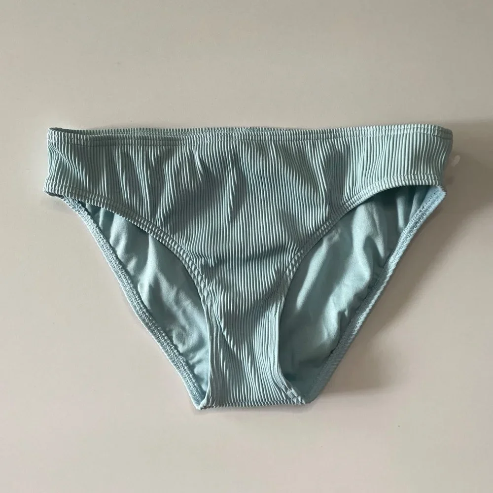 Roxy woman light